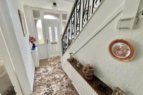 Entrance Hall Aspect 2