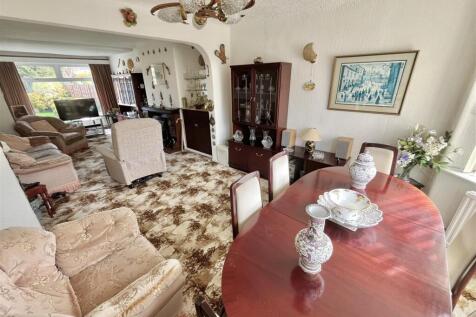 Dining Room Aspect 3
