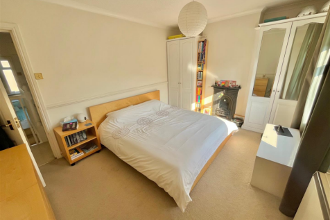 Bedroom 1 Aspect 2