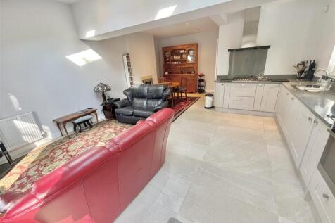 Open Plan Living Dining Kitchen Aspect 4