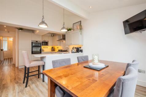 Dining Kitchen Aspect 4