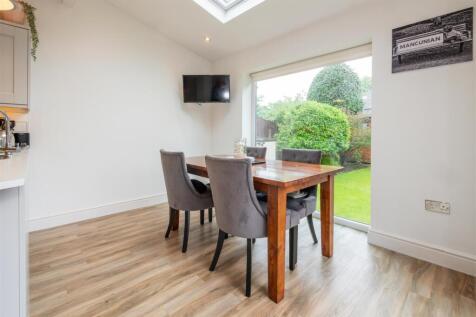 Dining Kitchen Aspect 5