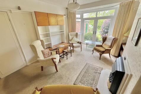 Lounge 3