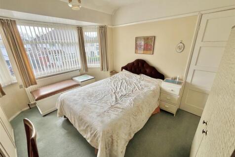 Bedroom 2 Aspect 2