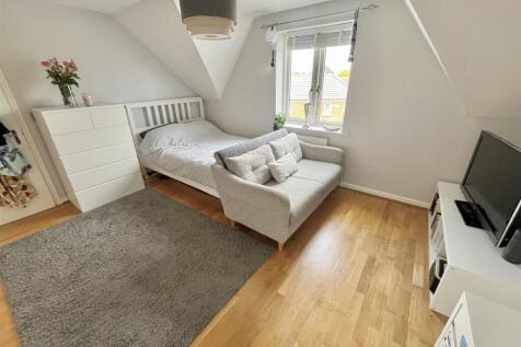 Bedroom 2 Aspect 2