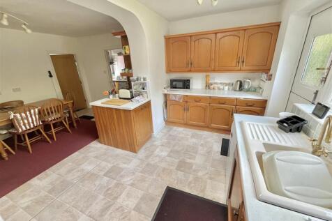 Breakfast Kitchen 4