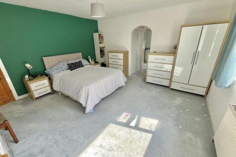 Bedroom 1 Aspect 2