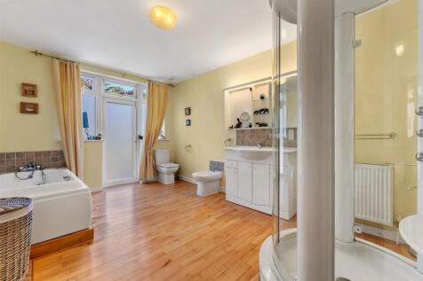 Ground Floor Bathroom