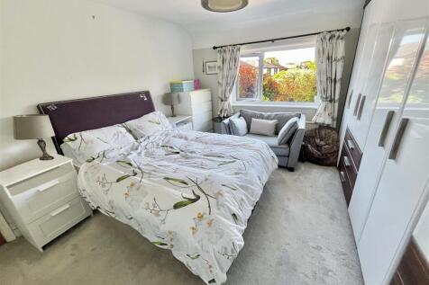 Bedroom 1 Aspect 2