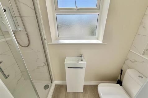 GF Shower Room