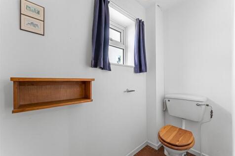 Separate WC
