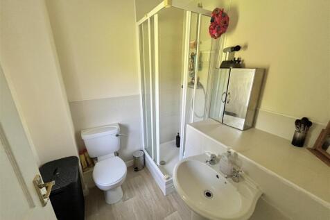 En Suite Shower Room