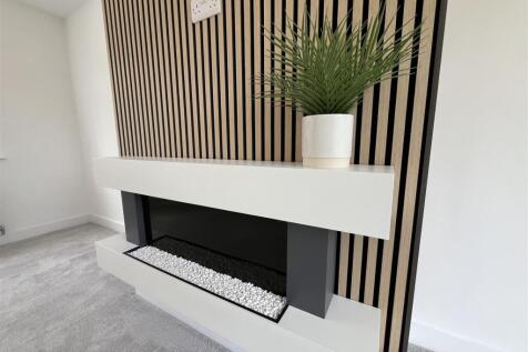 Lounge - Fireplace Feature