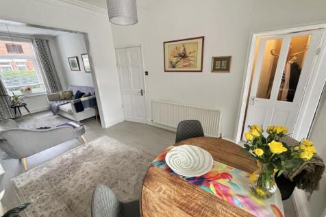 Dining Room Aspect 3