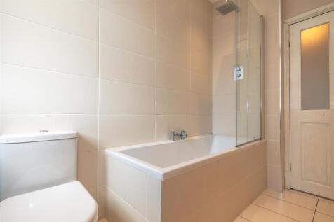 Bathroom Aspect 2