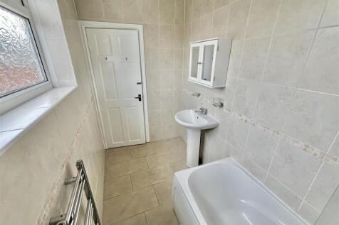 Bathroom Aspect 2