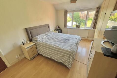 Bedroom 1 Aspect 2