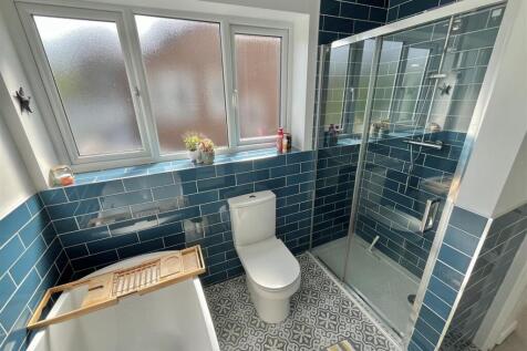 Bathroom Aspect 3