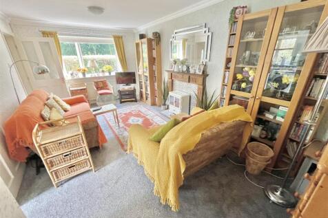 Lounge Dining Room