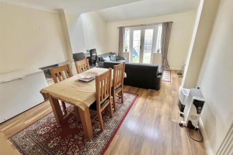 Lounge Dining Room