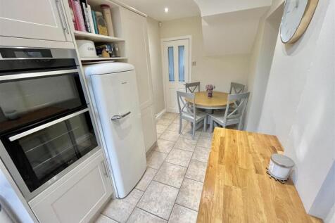 Breakfast Kitchen 2