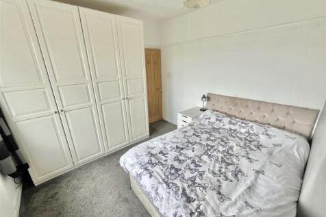 Bedroom 2 Aspect 2