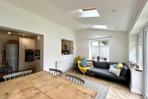Dining Area Aspect 2