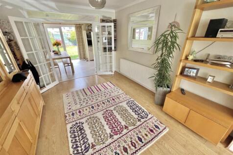 Dining Room Aspect 2.jpg