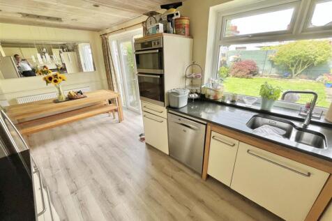 Kitchen Aspect 4.jpg