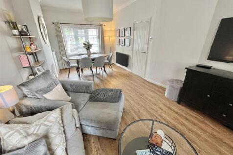 Lounge 5