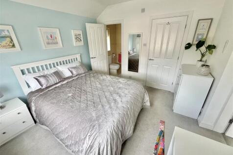 Bedroom 1 Aspect 2