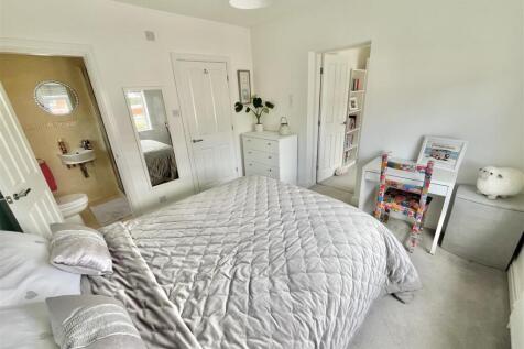 Bedroom 1 Aspect 3