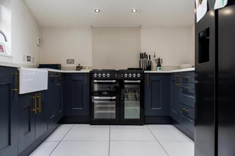 Kitchen Area 3
