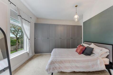 Bedroom 1 Aspect 2