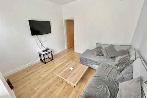 Lounge 3