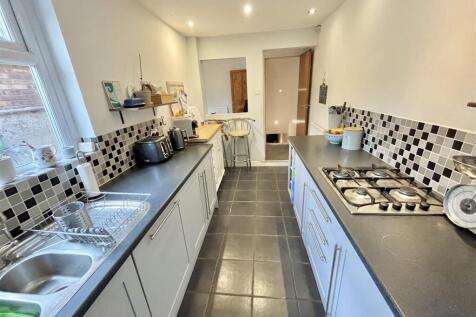 Kitchen 2