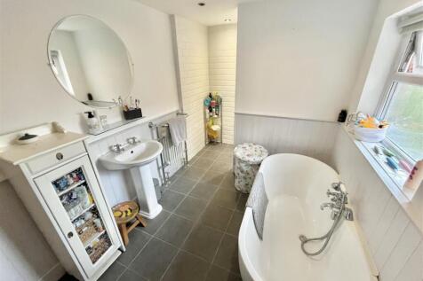 Bathroom 2