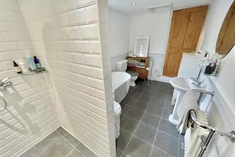 Bathroom 3