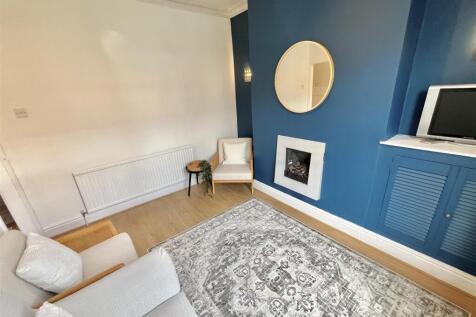 Lounge 2