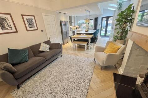 Open Plan Living Dining Kitchen