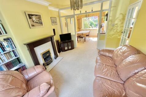 Lounge 3