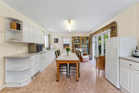 Dining Kitchen 3
