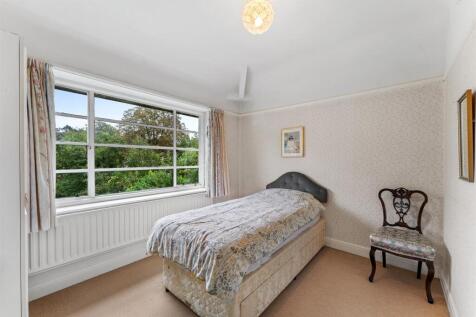 Bed 4