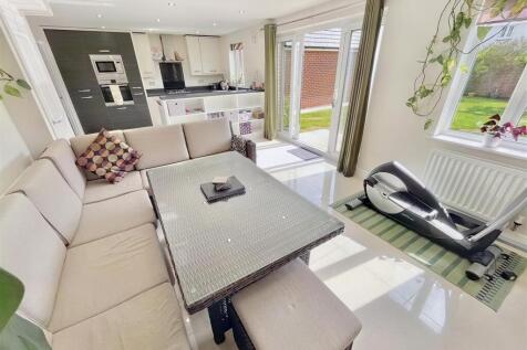 Dining Kitchen Aspect 2.