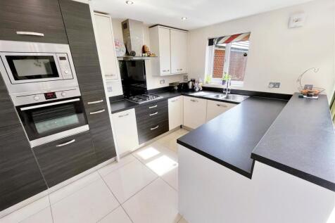 Dining Kitchen Aspect 5