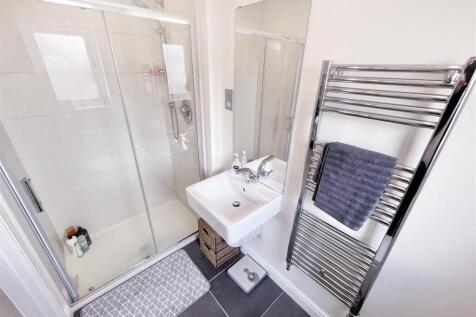 En Suite Shower Room