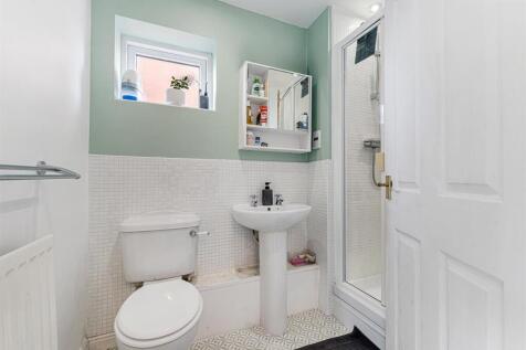 En Suite Shower Room