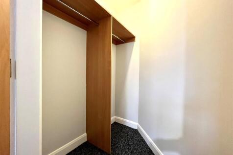 Bedroom 1 Walk in Wardrobe