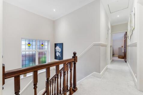 First Floor Landing 2