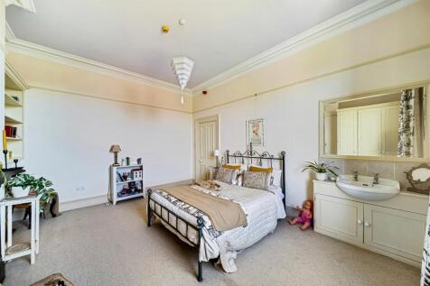 Bedroom 2 Aspect 2
